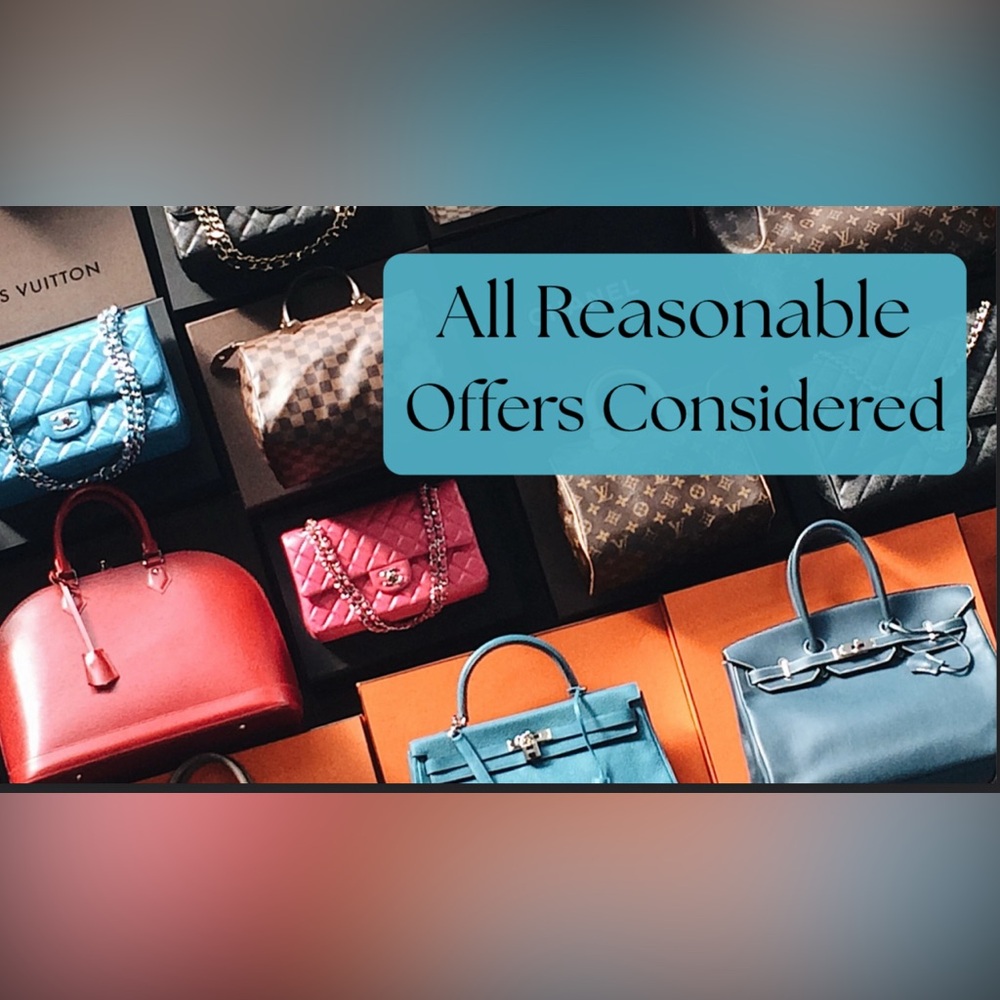 Lux, designer new, vintage, and Preowned. 
Bags, wallets, jewelry, hair